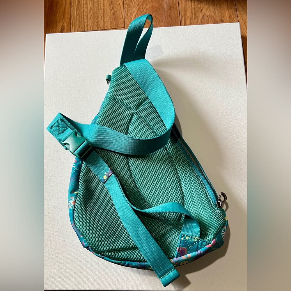 Sakroots On The Go Sling Backpack Eco Twill Deep Teal Seascape - Picture 10 of 10